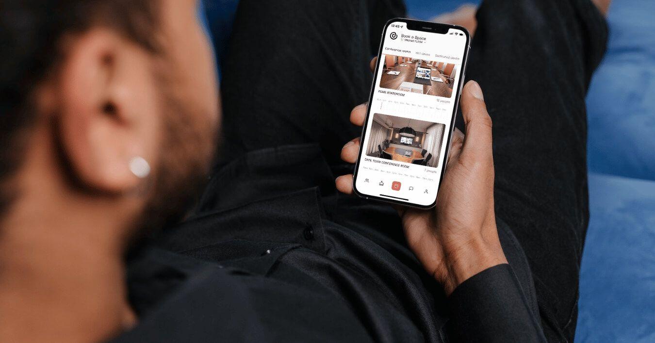 united co members app to book meeting room and connect with other members