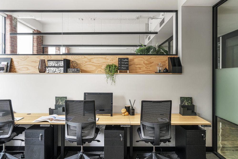 furnished office space with one to fifty desks