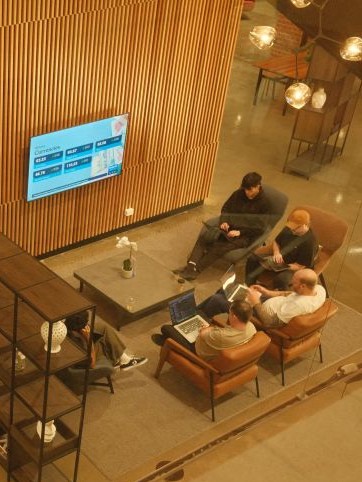 Collaborative Workspaces for Teamwork Efficiency at the Workplace