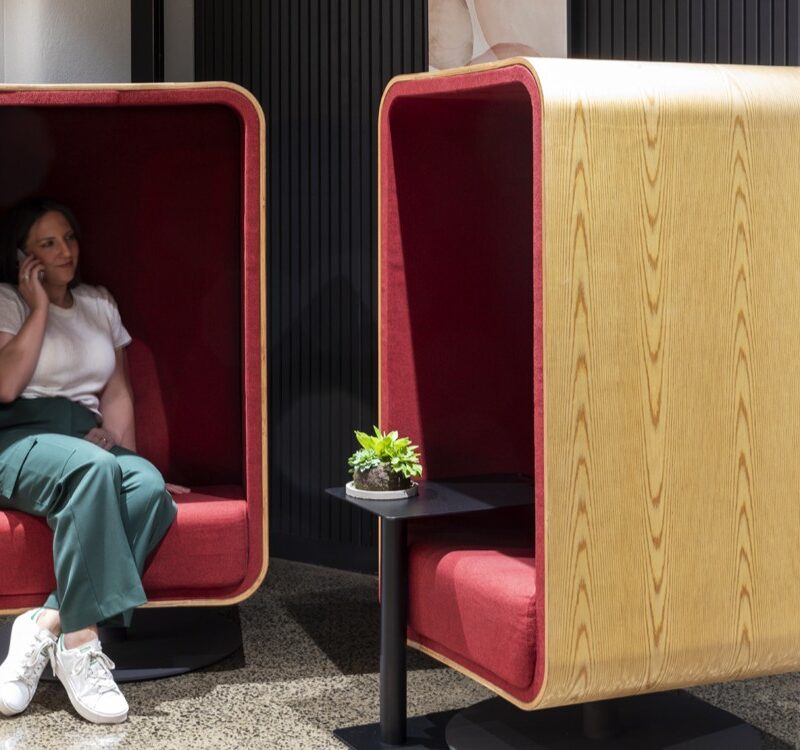 How to Set Work Boundaries for Better Productivity and Wellness