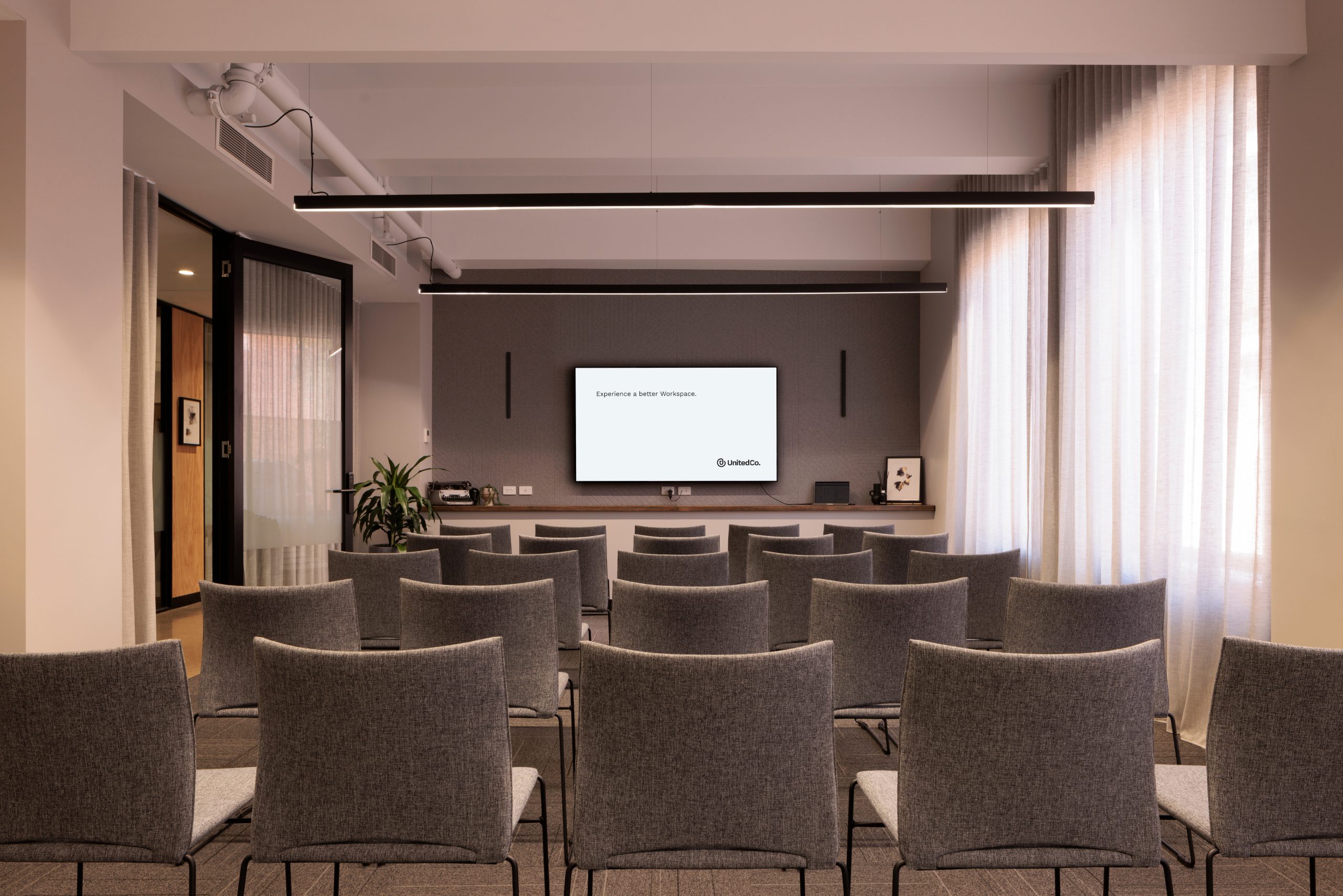 United Co Meeting Rooms 11 March 2022 AC 7843 scaled photography location, filming location
