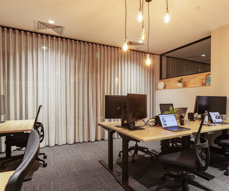 benefits of hybrid work model